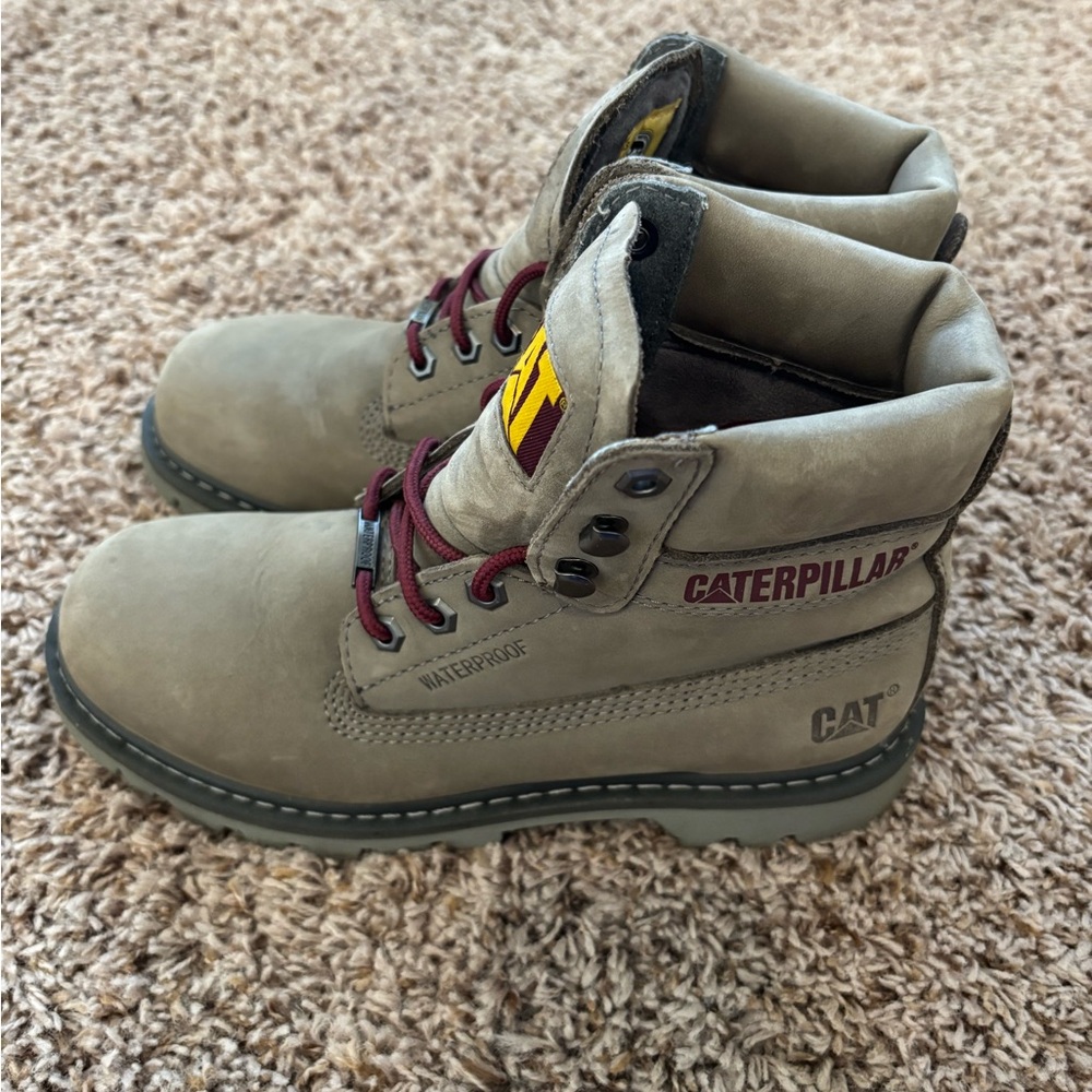 Women’s Caterpillar work boots - Picture 2 of 5